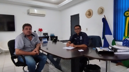 Prefeito Alex Berto parabeniza Vereador César da Farmácia por destinar sua verba impositiva para a região da Forquilha do Rio Manso.