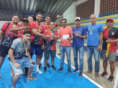 Final da Copa Amizade de Voleibol Masculino e Feminino animou a noite do último sábado em Rosário Oeste